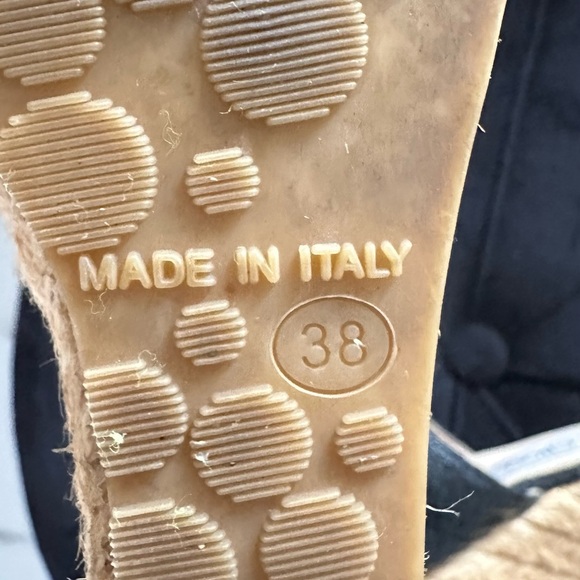 Jimmy Choo Women's snake leather Black Slides - Picture 5 of 6